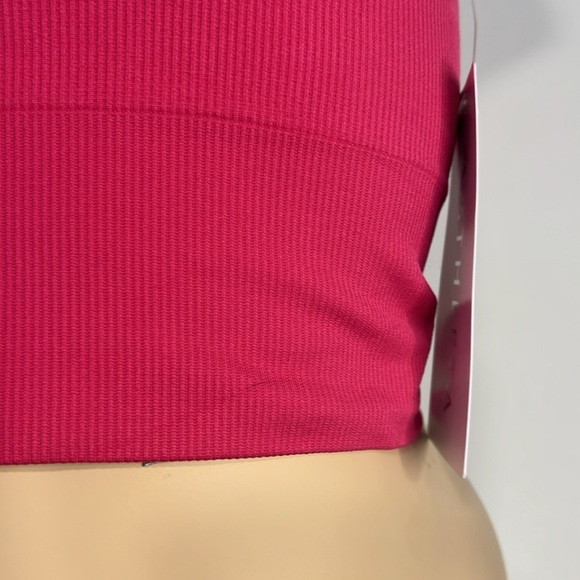 Aurora Scoop Crop Tank - Picture 2 of 4